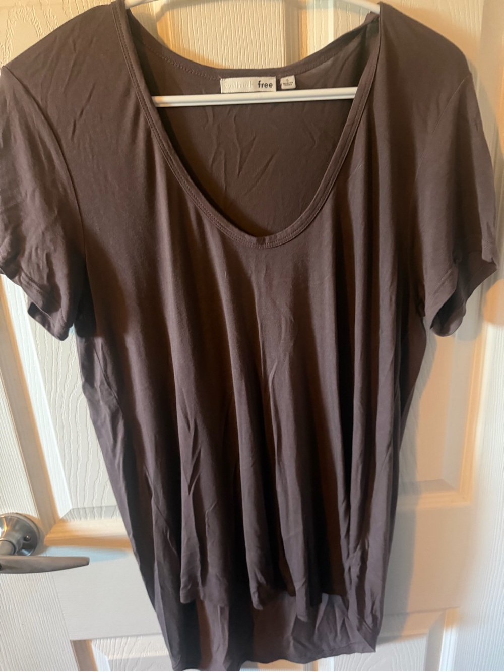 Wilfred free Women's Scoop Neck Brown Tee